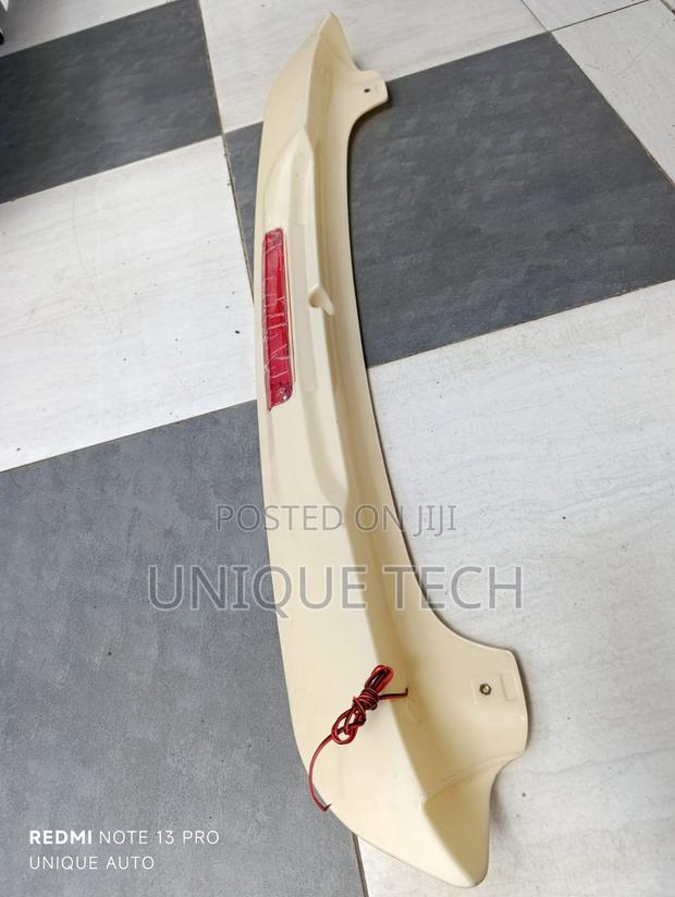 Toyota Noah Voxy Roof Spoiler