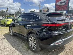 Toyota Harrier 2.0 2020 Matt Black