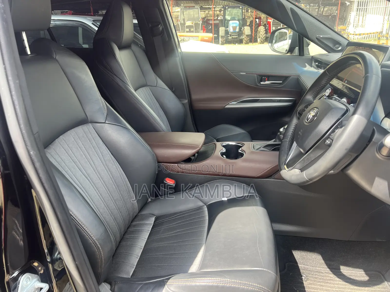 Toyota Harrier 2.0 2020 Matt Black