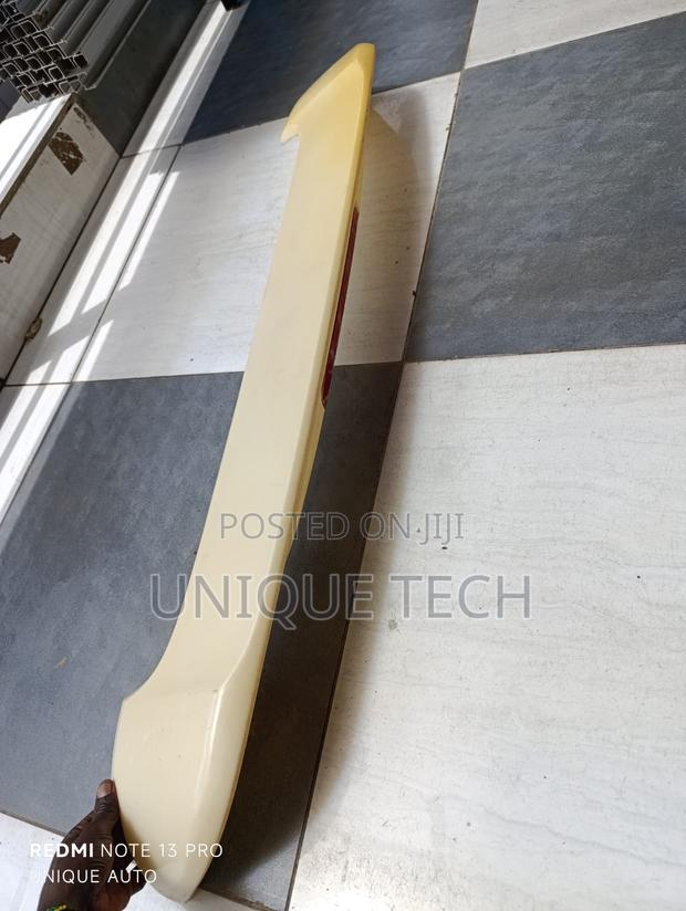 Old Modeltoyota Noah / Voxy Rear Spoiler - main view