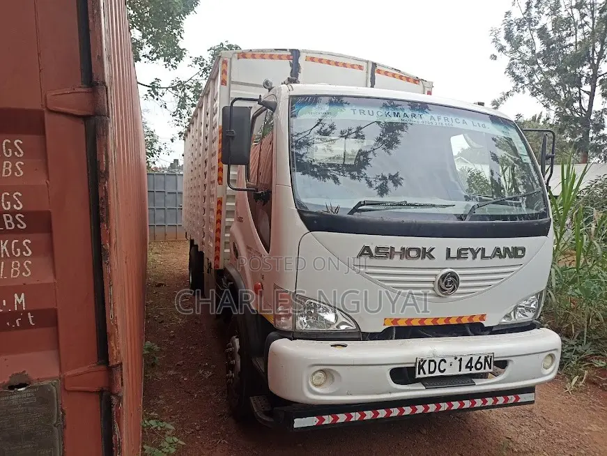 Ashok Leyland 2018 White