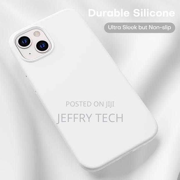 Cellever Heavy-Duty Silicone Case for iPhone 13 - main view