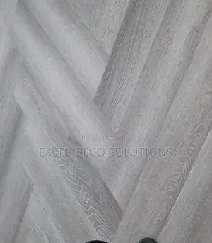 SPC Flooring – Sound-Reducing, Style-Boosting!
