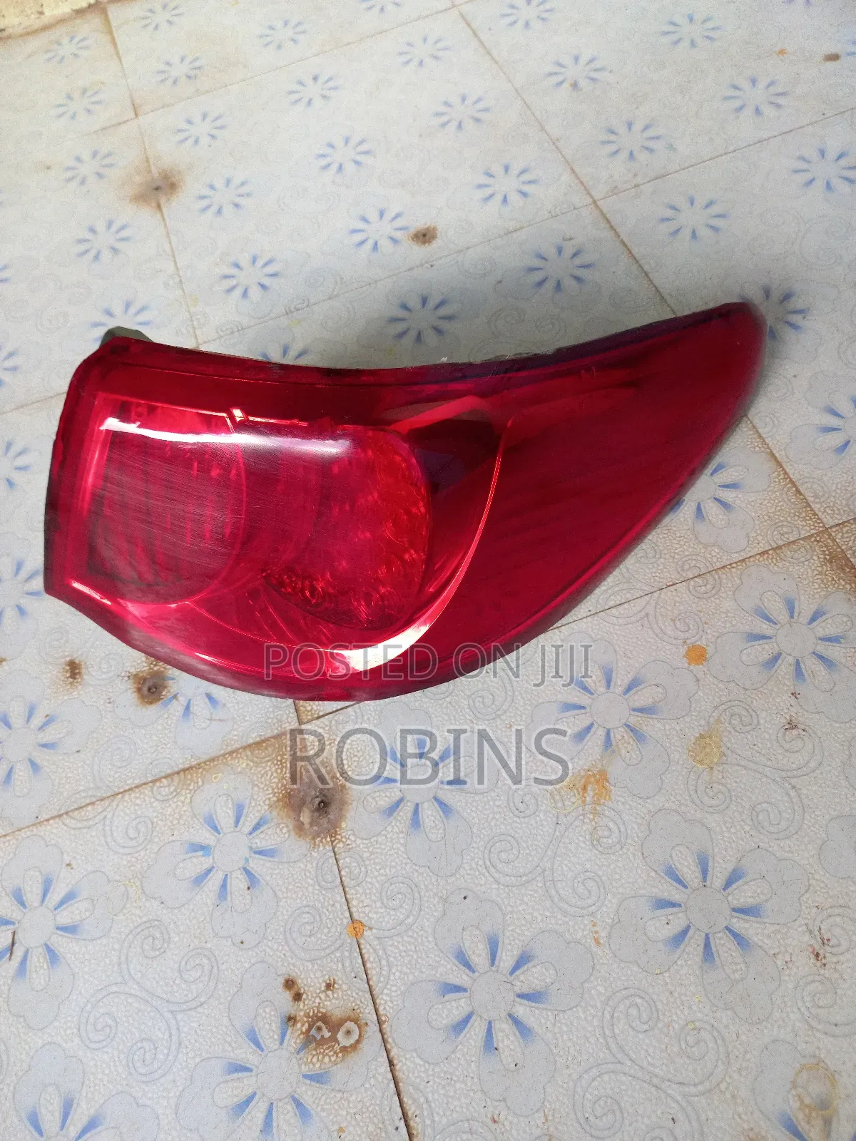 Mark X 2010 Right Tailight