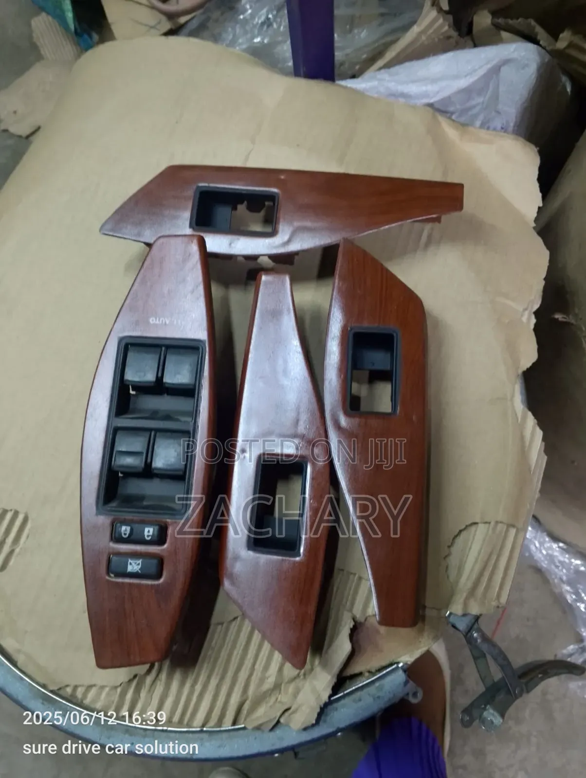 Toyota Premio 260 Switch