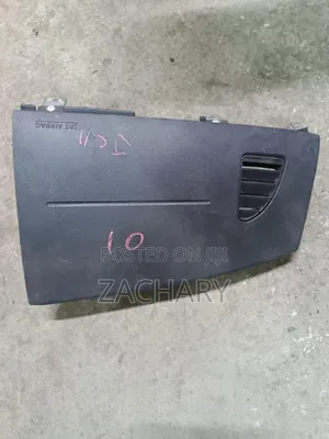 Nissan Tiida Dashboard Airbag