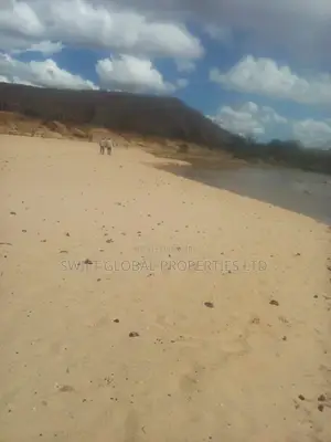 400 Acres Touching Athi River in Kambu Is Available for Sale