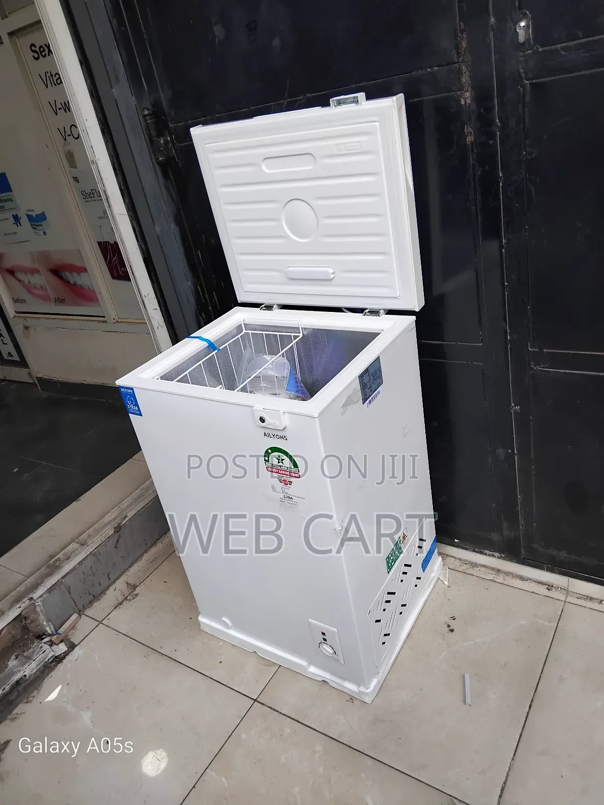 Ailyons Compact 99l Chest Freezer