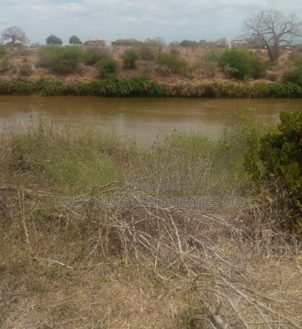 60 Acres With Permanent Water in Kambu Makueni Is for Sale