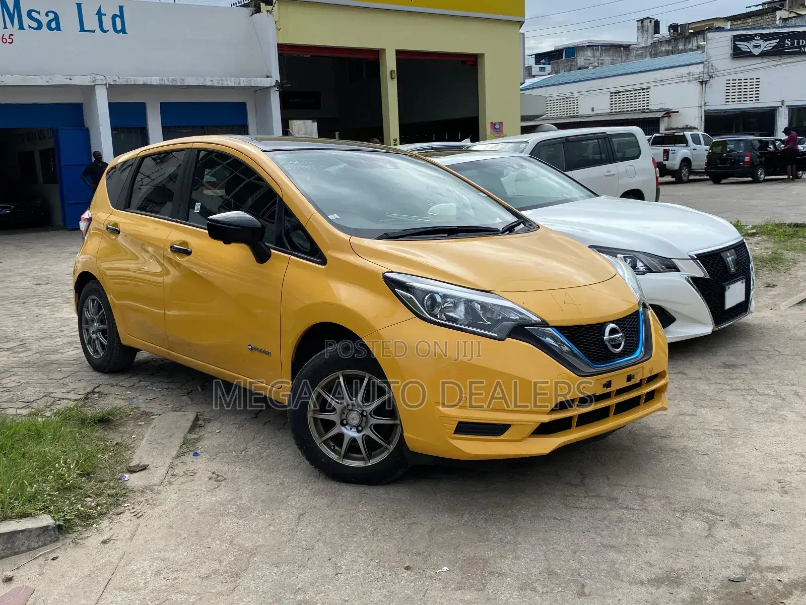 Nissan Note 2018 Yellow