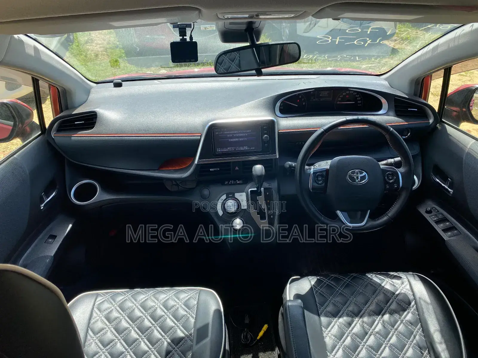 Toyota Sienta 2018 Burgundy