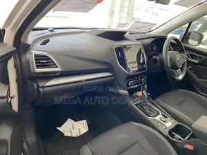 Subaru Forester 2018 White