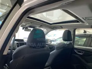 Subaru Forester 2018 White