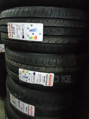 235/55r19 Maxxis Runflat M36+