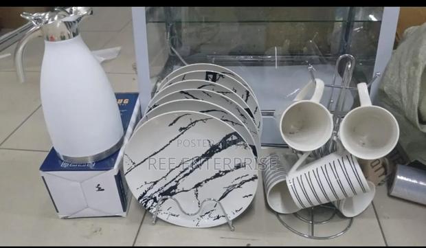 Brand New 6 PCS Plates,6 PCS Mugs , 2 LTR Flask