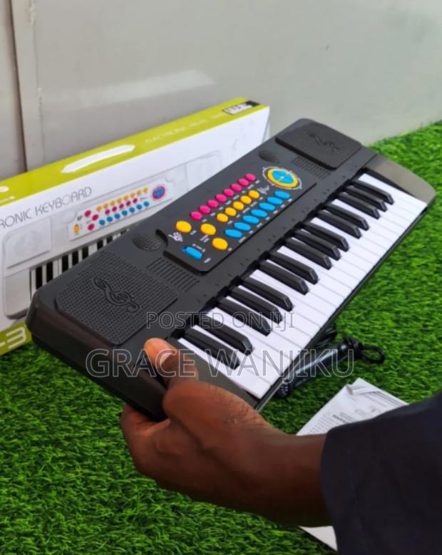 37-Key Kids Electronic Keyboard. - main view