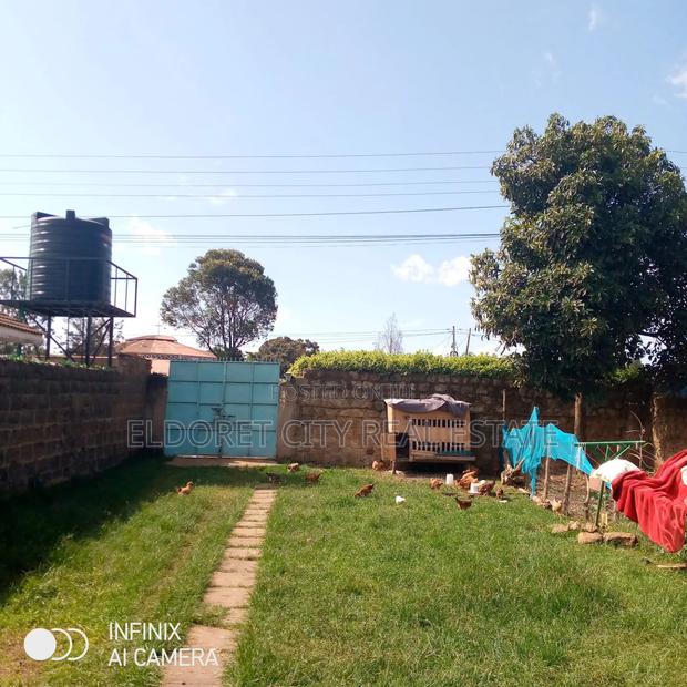 2bdrm Bungalow in Kapsoya, MTRH Area for sale - thumbnail 2