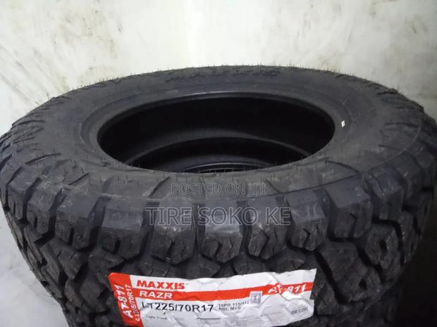 225/70r17 Maxxis Razr At811 - thumbnail 2
