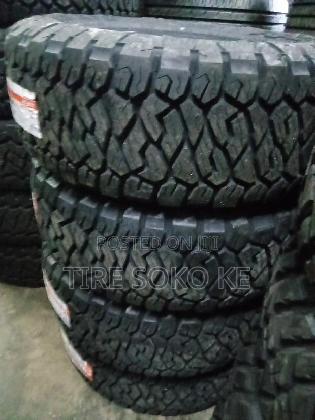 285/65r18 Maxxis Razr At811 - thumbnail 2