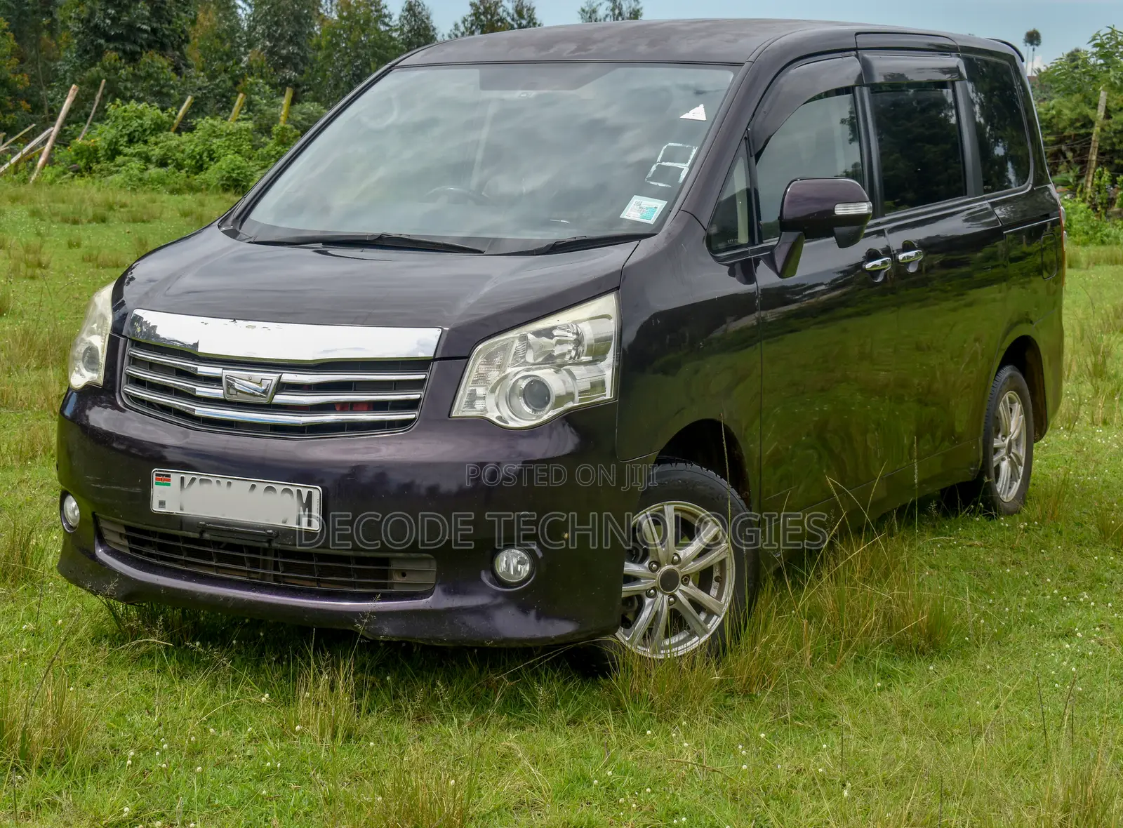 7 Seater Toyota Noah R70 for Hire | Chauffeured | Ksh.30 Per Km
