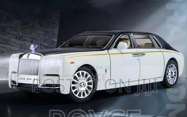 Rolls Royce Diecast Toy Car - thumbnail 4