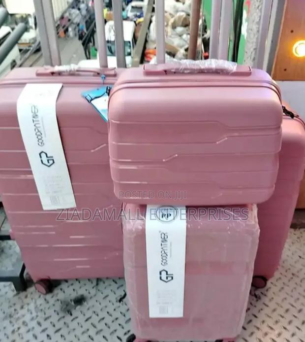 Luxurious Rubber Suitcase 4 in 1 - thumbnail 3