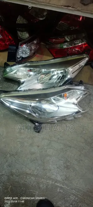 Headlight Nissan Note E12