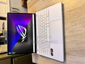 Laptop Asus ROG Zephyrus G14 16GB AMD Ryzen 9 SSD 1T