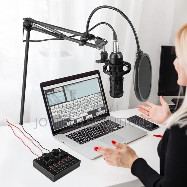 Studio Microphone With a Sound Card V8 Condenser Microphone - main view
