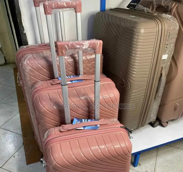 Luxurious Fashion Rubber Suitcase 3 in 1