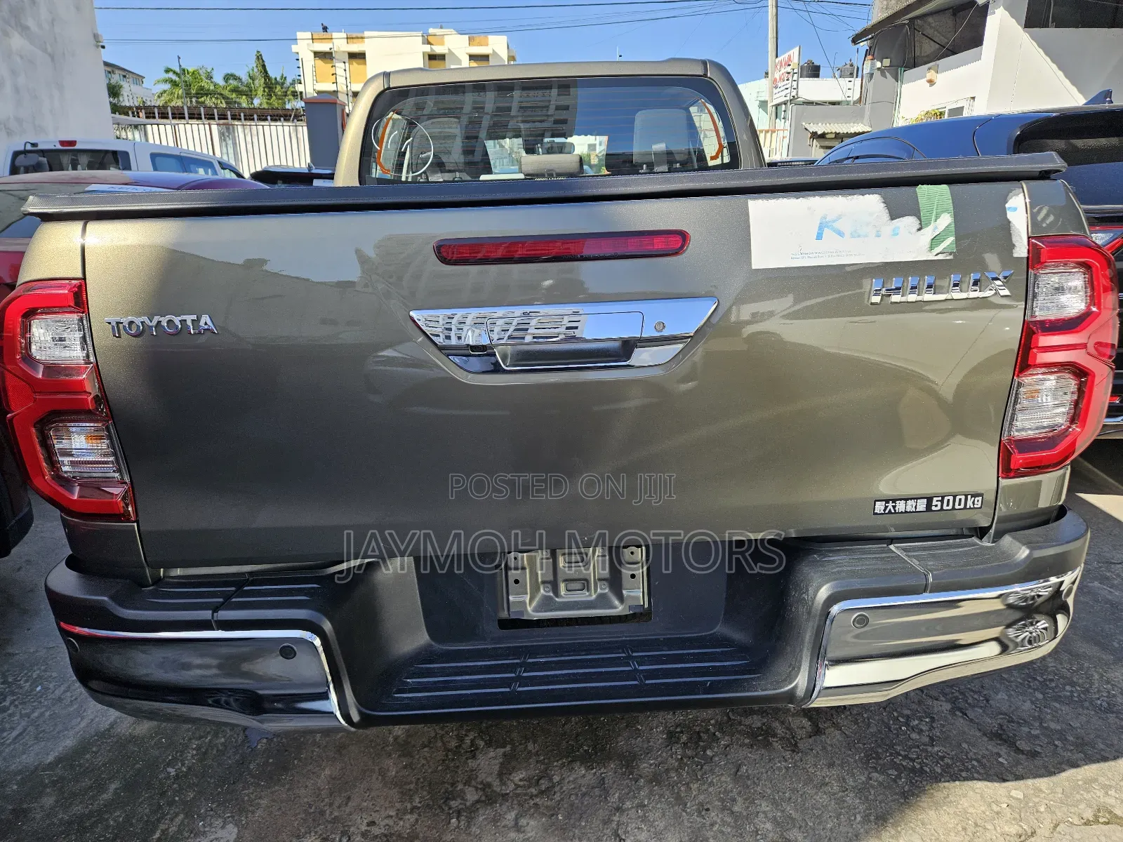 Toyota Hilux 2023 Brown