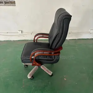 Office Chair: Formal Executive Classic Leather Bliss Chair