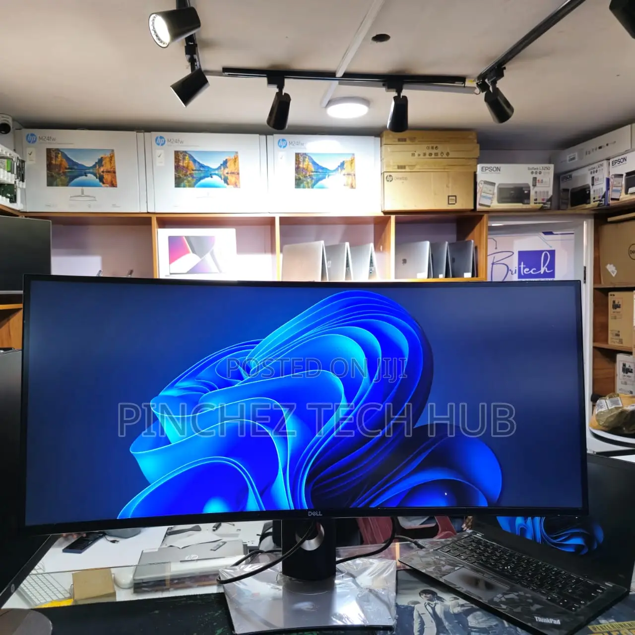Dell Monitor 38 Inches Curved