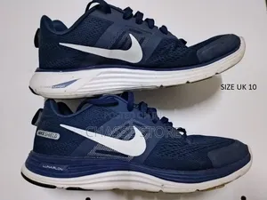 Sports Shoes