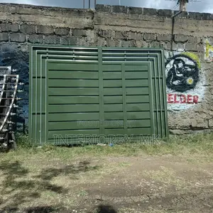 Green Sliding Gate