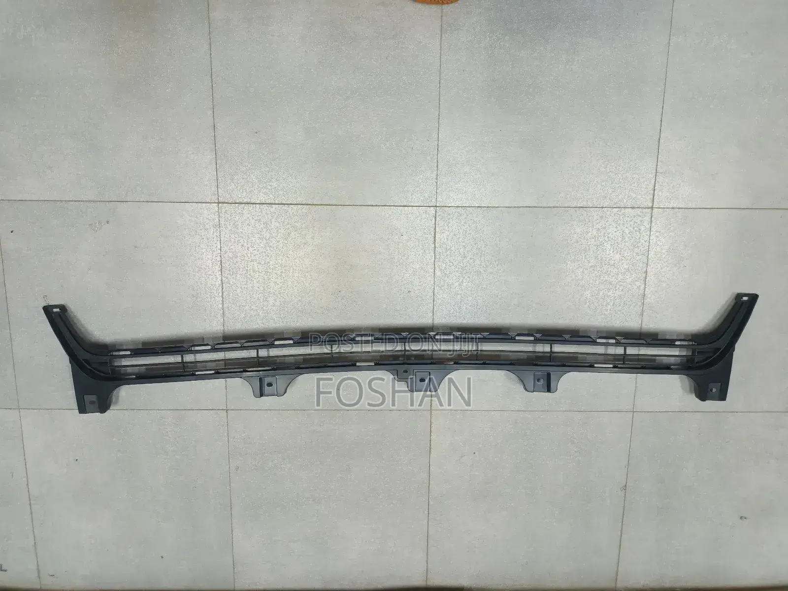 Prado 2014 Lower Grille