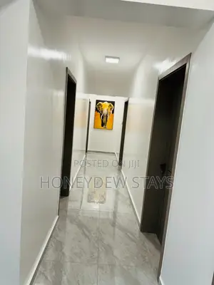 Royal Oaks Residency – 5br All en-Suite Apartment