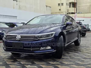 Volkswagen Passat 2018 Blue