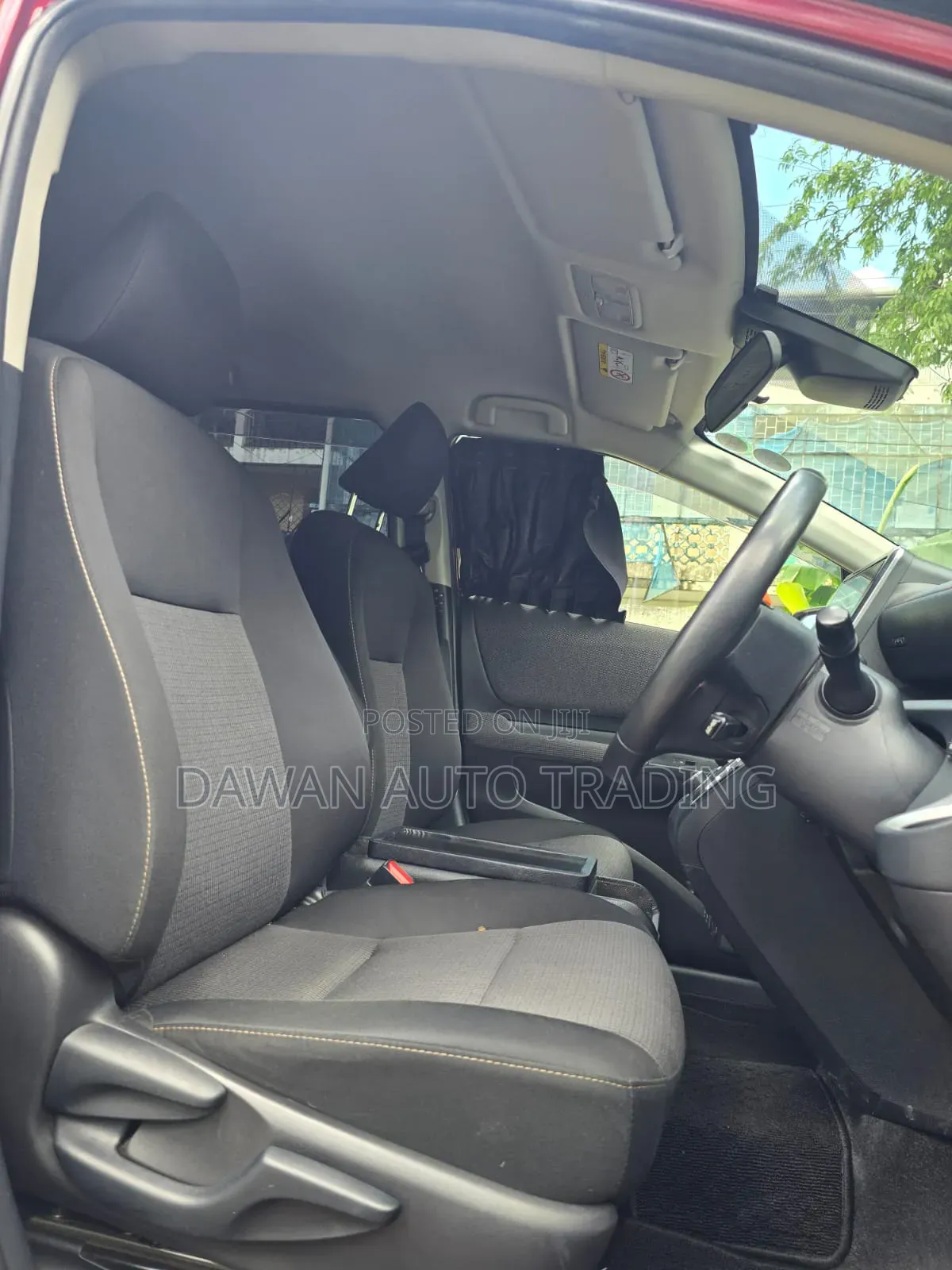 Toyota Sienta 2019 Red