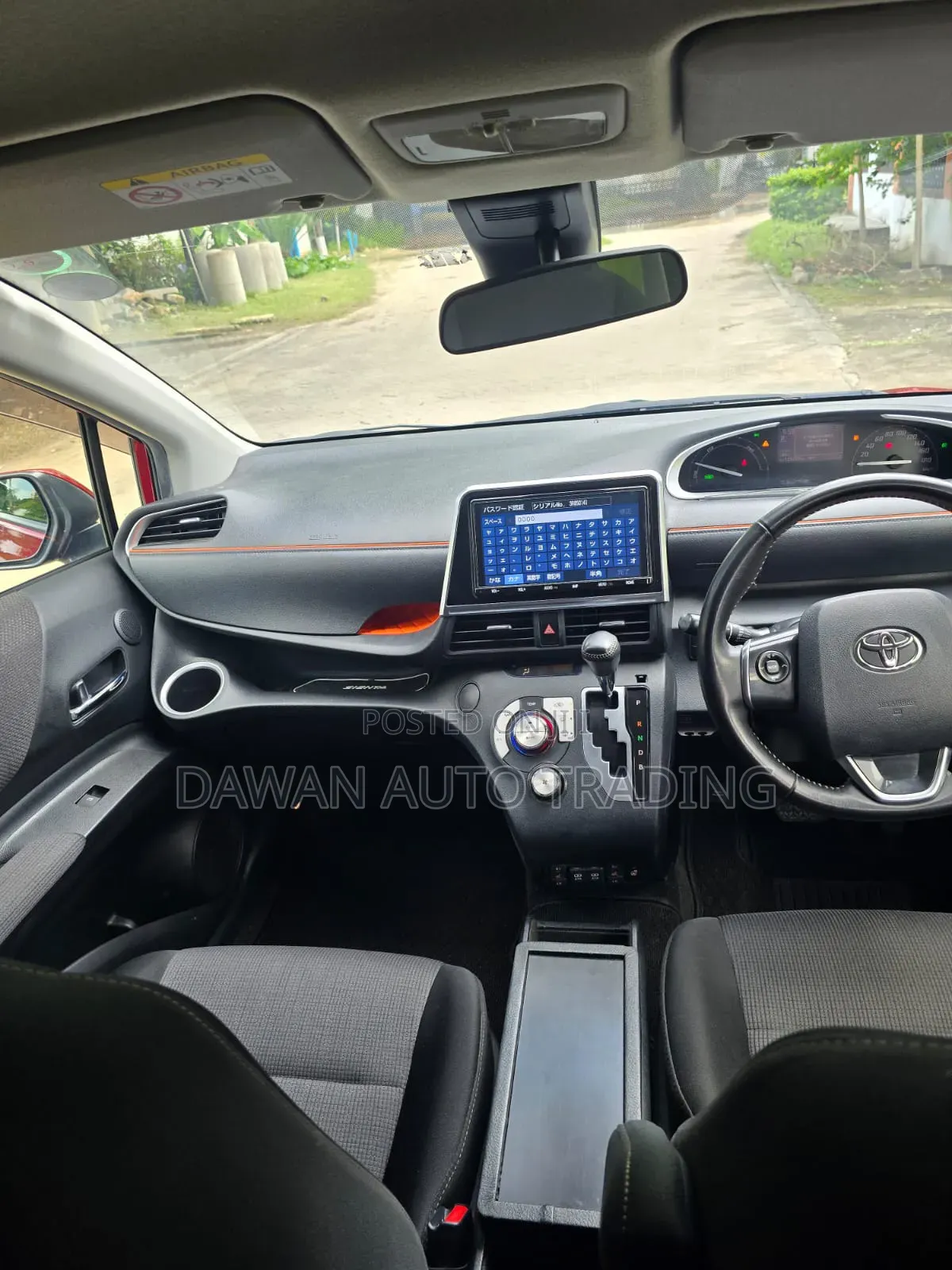 Toyota Sienta 2019 Red