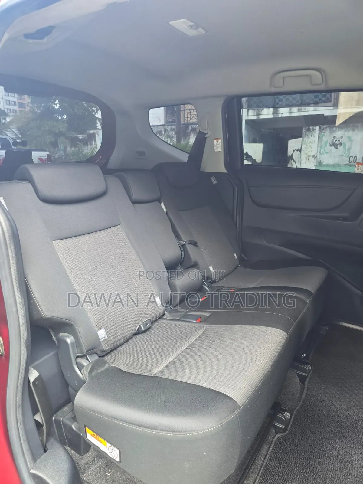 Toyota Sienta 2019 Red