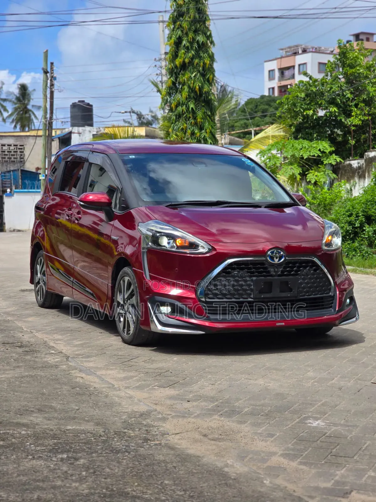 Toyota Sienta 2019 Red