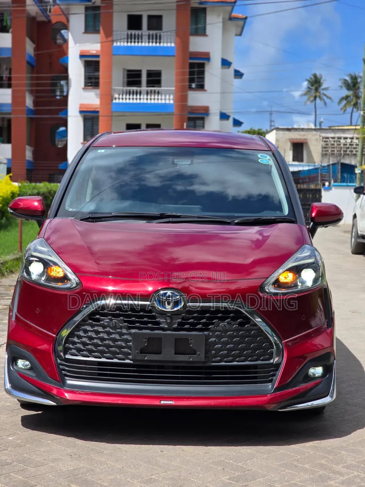 Toyota Sienta 2019 Red