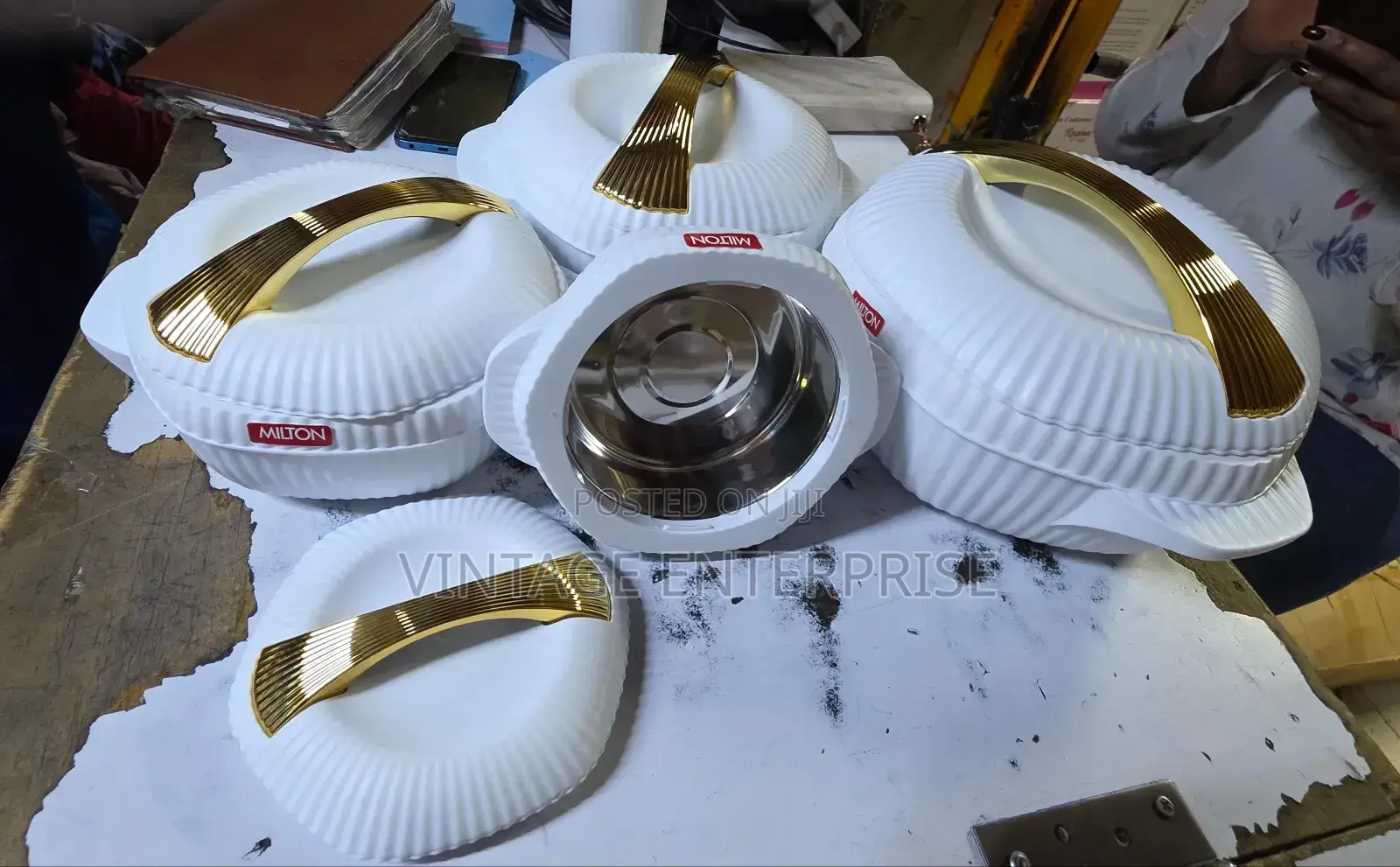 Insulated Hotpots 4pcs