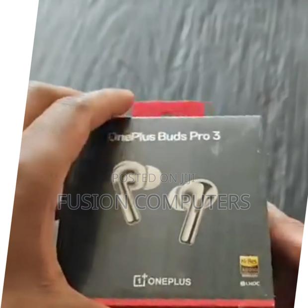 Oneplus Buds Pro 3 - main view