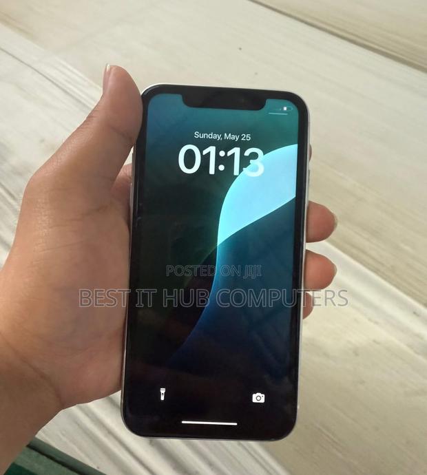 Apple iPhone XR 128 GB White - thumbnail 2