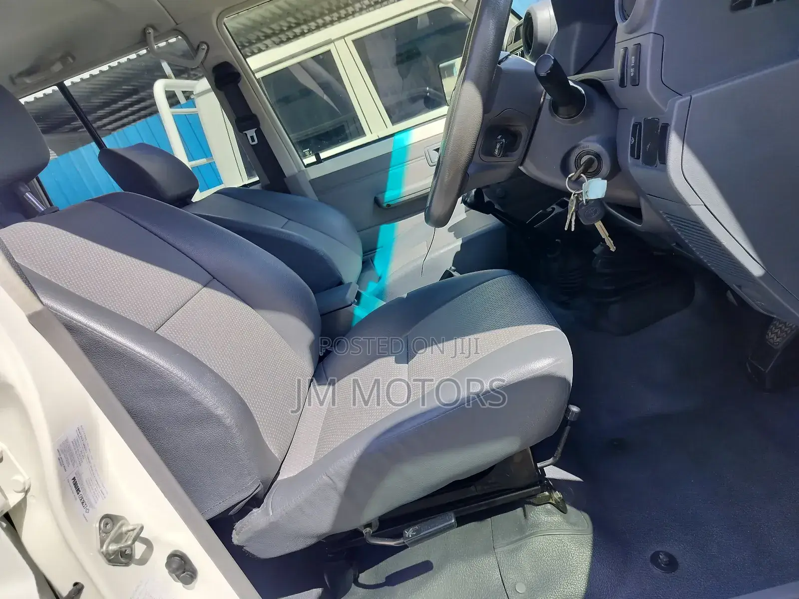 Toyota Land Cruiser 2019 White