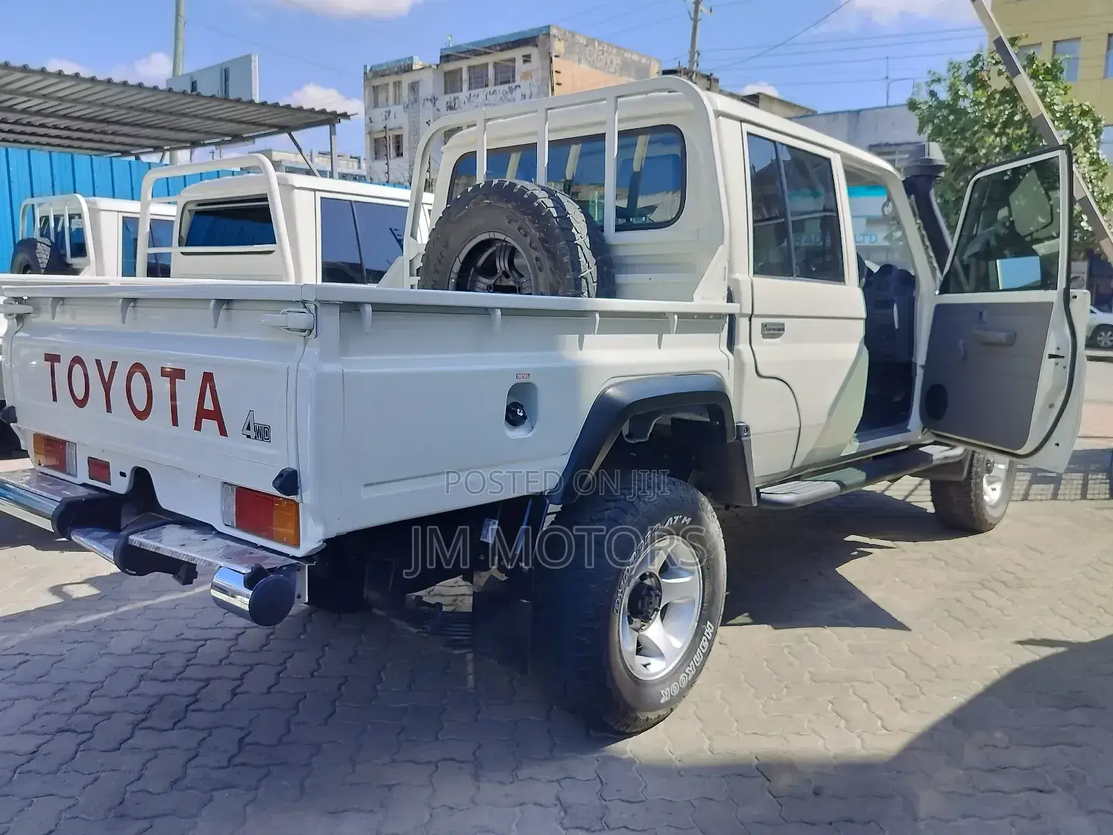 Toyota Land Cruiser 2019 White