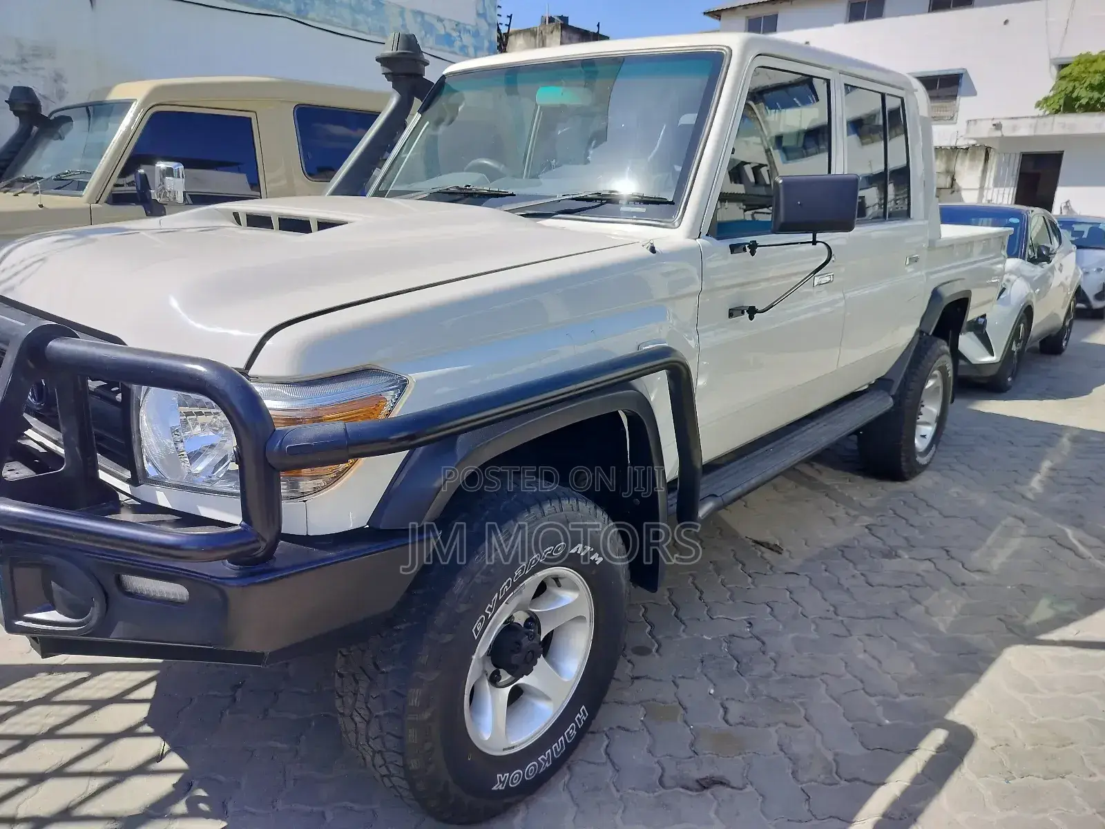 Toyota Land Cruiser 2019 White