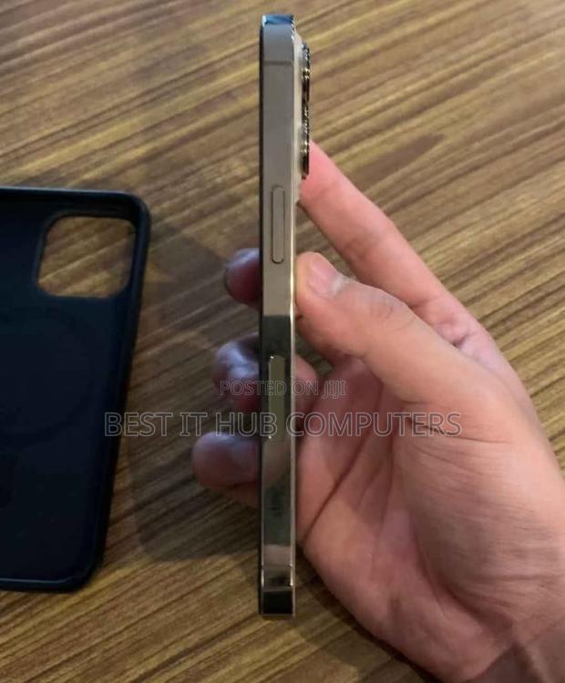 Apple iPhone 13 Pro 128 GB Gold - thumbnail 4